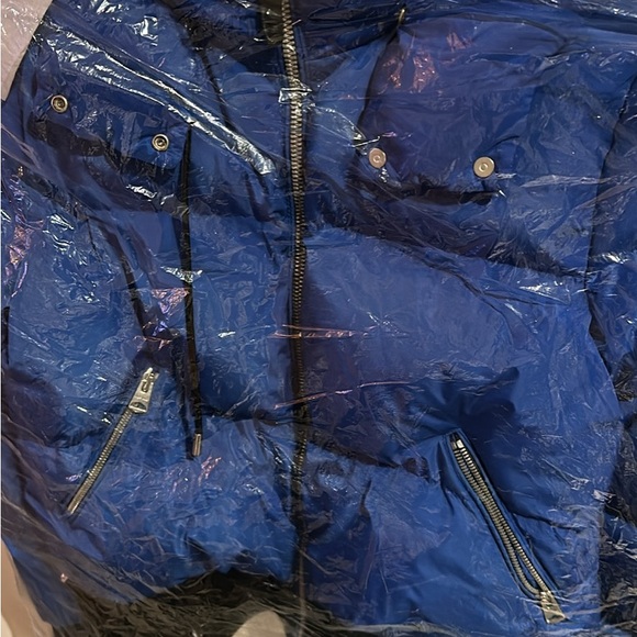 Mackage jacket like new !! Used just one season . Very good price - Picture 3 of 7